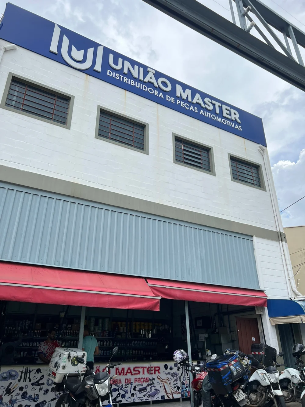 União Master | Suspensão, Freios, Escapamentos e Catalisadores - Distribuidora de peças automotivas